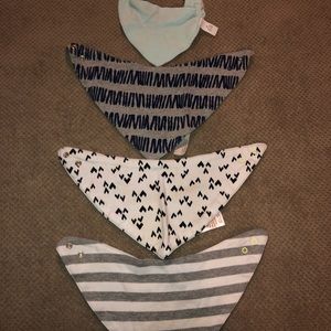 Bandanna bibs